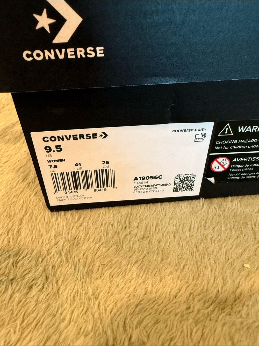 Converse Valentine’s Day Chuck Taylor All Star Hi Hearts Women’s 9.5 NIB - Picture 13 of 14